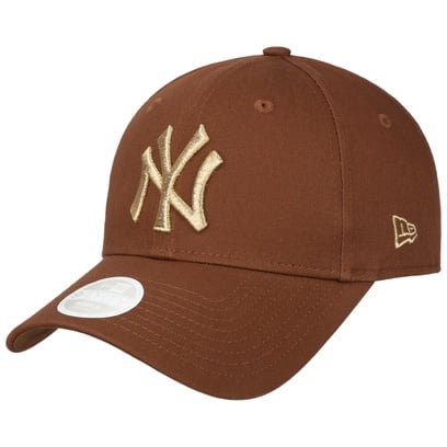 9Forty Metallic Yankees Logo Pet by New Era