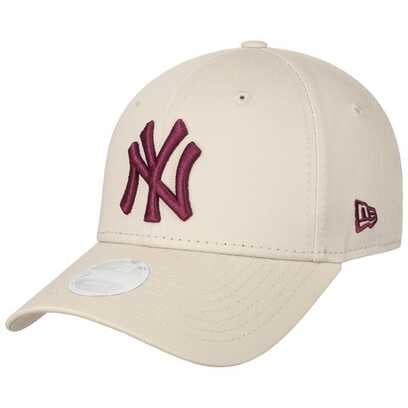 9Forty Properties MLB Yankees Pet by New Era
