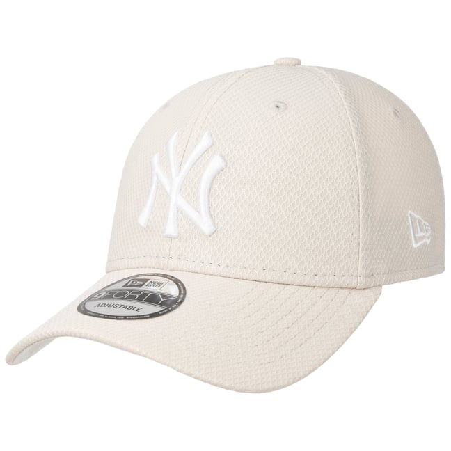 9Forty Basic Diamond Era NY Pet by New Era - 29,95 €