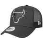 Outline EF Bulls Trucker Pet by New Era zwart